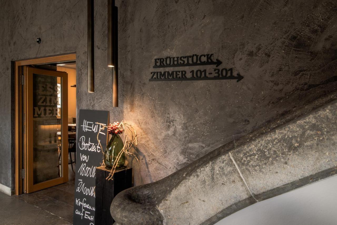 Hotel / Weingut Meintzinger Frickenhausen am Main Buitenkant foto